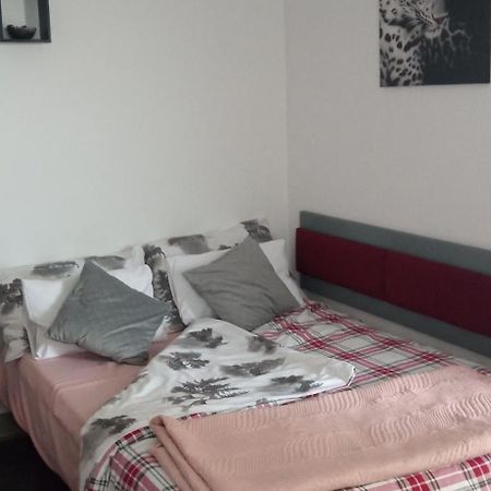 K&K Apartment Кострена Екстериор снимка