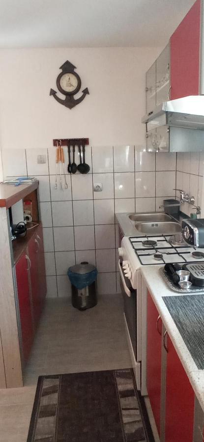 K&K Apartment Кострена Екстериор снимка