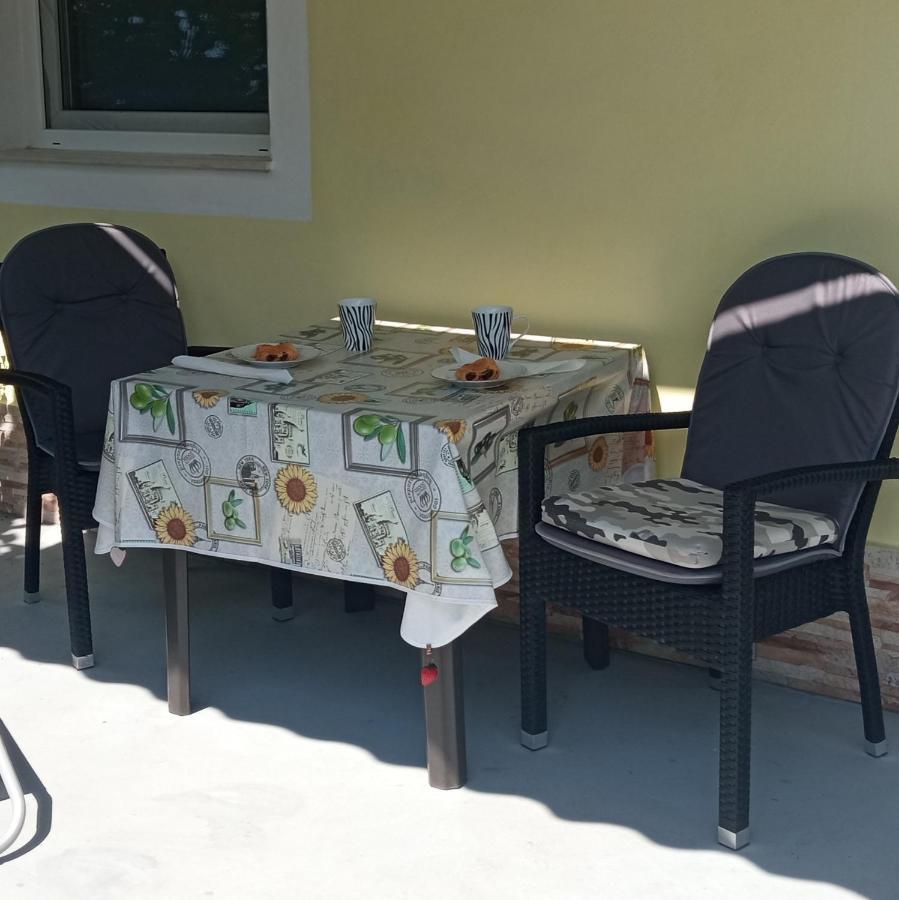 K&K Apartment Кострена Екстериор снимка